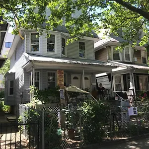 Homestay Classical American House, New York