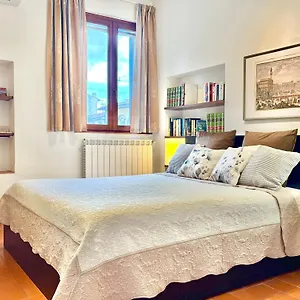 Dalu Lucilla - Private Car Park 15 Minutes To The Center , Firenze Italia